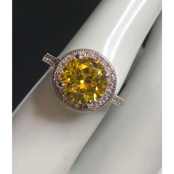 1544 Sterling silver Signed GM 925 yellow CZ halo ring sz 6  4.3grams - Picture 1 of 3